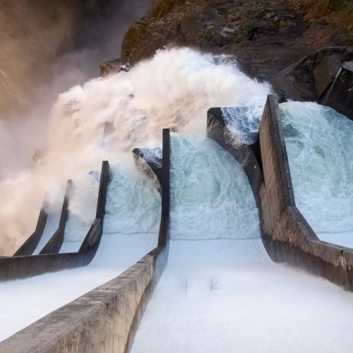 Wasserkraftwerk staudamm nachhaltigkeit